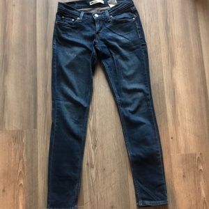 Levi’s 524 Too Superlow Skinny Jeans (Junior 1)